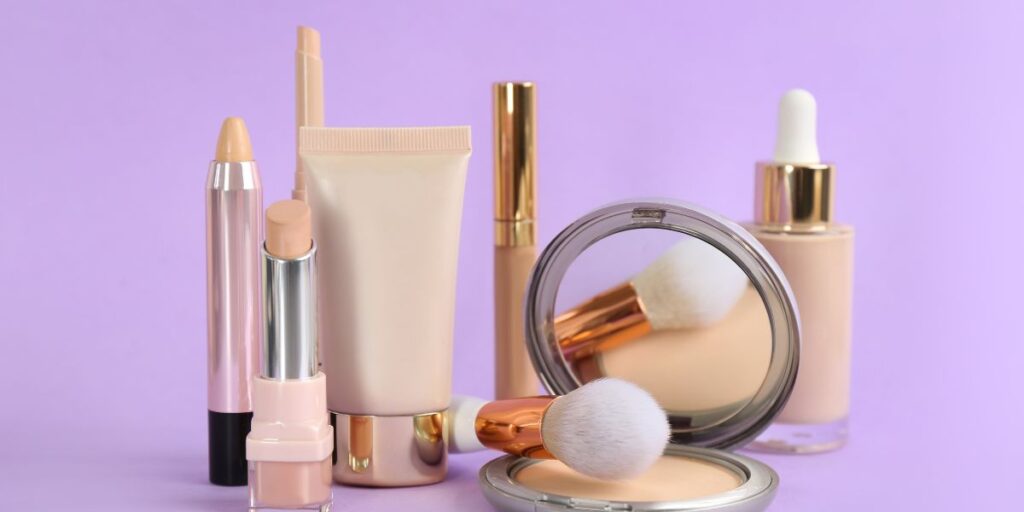 The Ultimate Guide to Choosing the Right Foundation The Ultimate Guide to Choosing the Right Foundation